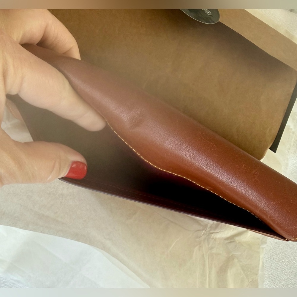 Women’s Coach Full Size Leather Wallet - Picture 5 of 9
